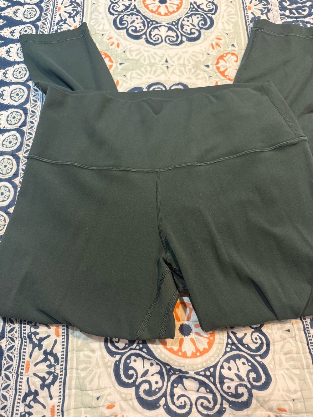 Lululemon Align High Rise pants. 25”. Rainforest green. Size 12. EUC.
